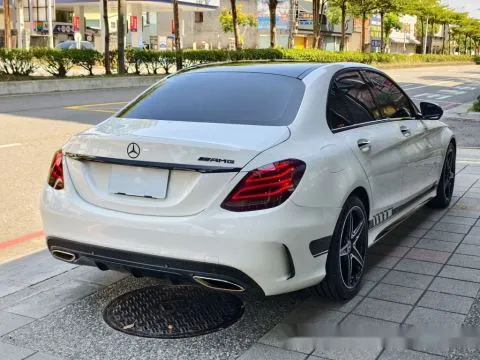 賓士 C-Class Sedan C300 AMG 照片 2