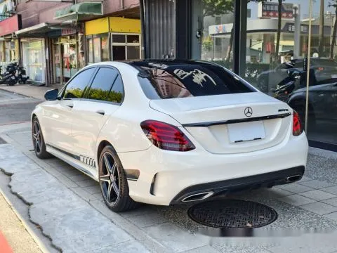 賓士 C-Class Sedan C300 AMG 照片 4