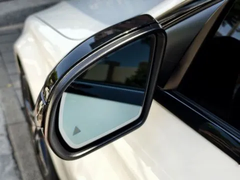 賓士 C-Class Sedan C300 AMG 照片 6