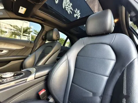 賓士 C-Class Sedan C300 AMG 照片 14