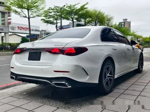 賓士 E-Class Sedan E300 運動版 照片 2