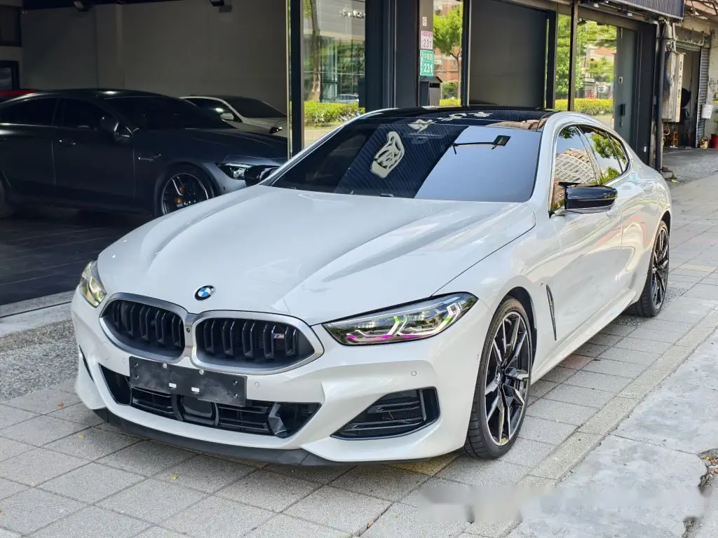 BMW 8-Series Gran Coupe M850i xDrive 照片 1