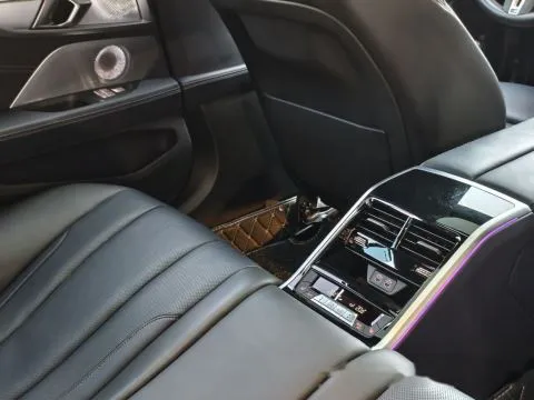 BMW 8-Series Gran Coupe M850i xDrive 照片 17
