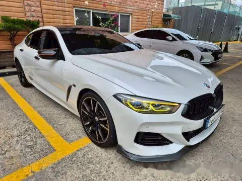 BMW 8-Series Gran Coupe M850i xDrive 照片 4