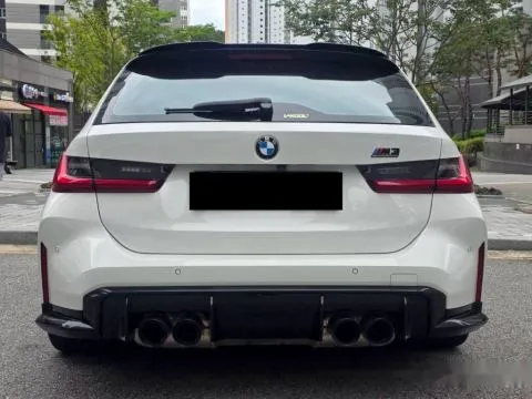 BMW M3 Touring Competition M xDrive 照片 20