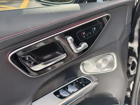 賓士 GLC Coupe AMG 43 4Matic 照片 7