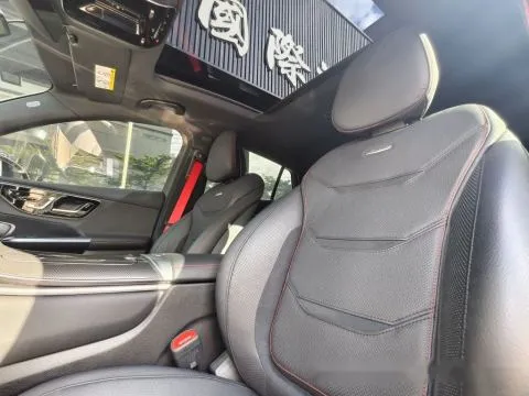 賓士 GLC Coupe AMG 43 4Matic 照片 13
