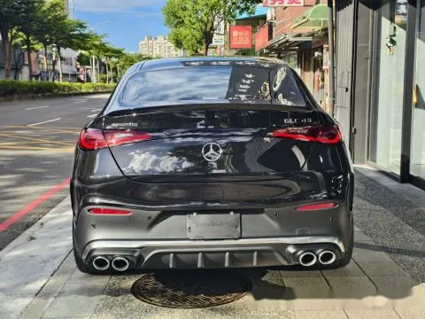 賓士 GLC Coupe AMG 43 4Matic 照片 19