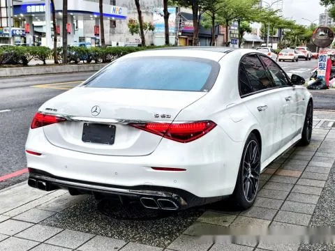 賓士 S-Class Sedan AMG S63 E performance 照片 2