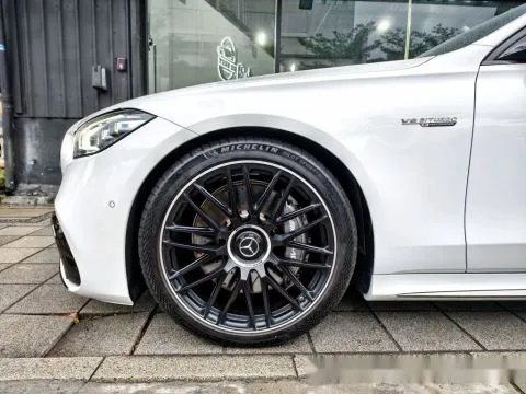 賓士 S-Class Sedan AMG S63 E performance 照片 5