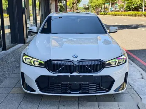 BMW 3-Series Sedan 320i M Sport 照片 5