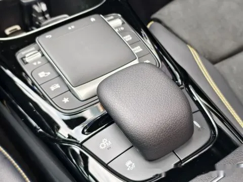 賓士 CLA45S 4MATIC 照片 13