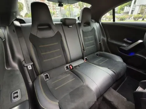 賓士 CLA45S 4MATIC 照片 17