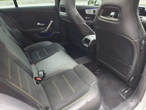 賓士 CLA45S 4MATIC 照片 18