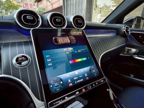 賓士 GLC Coupe 300 4Matic 照片 10