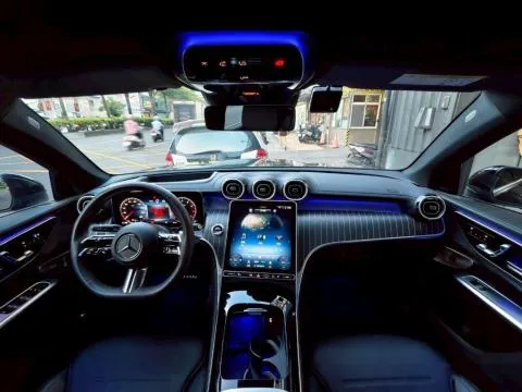 賓士 GLC Coupe 300 4Matic 照片 13