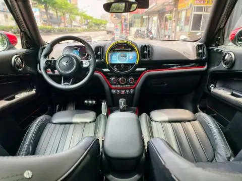 MINI Countryman JCW 照片 16