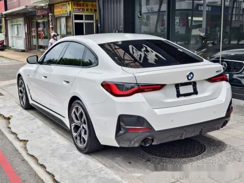 BMW 4-Series Gran Coupé 420i M Sport 照片 4