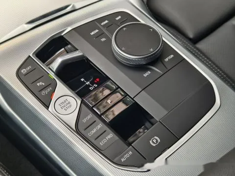 BMW 4-Series Gran Coupé 420i M Sport 照片 12