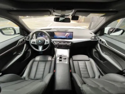 BMW 4-Series Gran Coupé 420i M Sport 照片 15