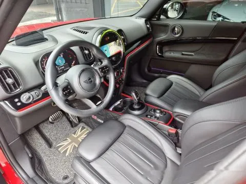 MINI Countryman John Cooper Works 照片 8