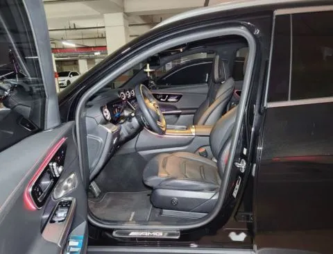 賓士 GLC AMG GLC43 SUV 照片 7