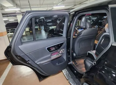 賓士 GLC AMG GLC43 SUV 照片 11