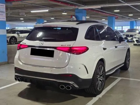 賓士 GLC AMG GLC43 SUV 照片 3
