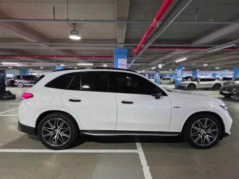賓士 GLC AMG GLC43 SUV 照片 7