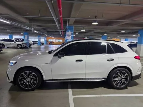 賓士 GLC AMG GLC43 SUV 照片 8